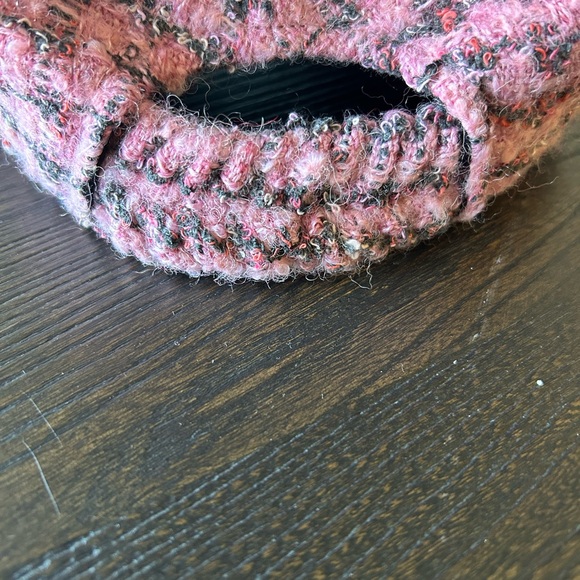 Kate Spade Pink Tweed Hat with Black Interior - Picture 4 of 8